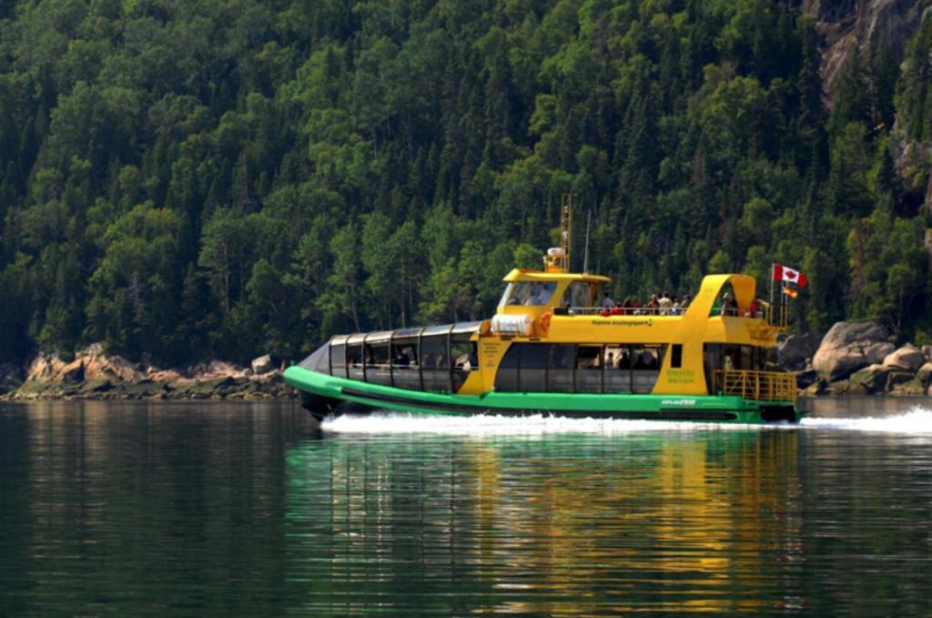 Motel De L'Anse A L'Eau Tadoussac Buitenkant foto